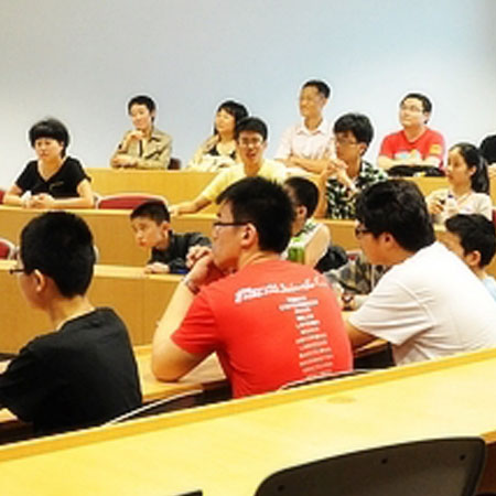 世界杯新加坡公开赛选手参访世界顶级大学